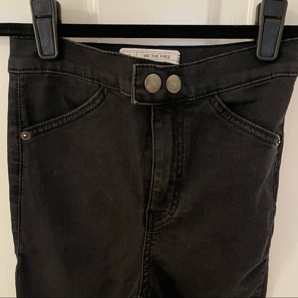 🎉HOST PICK🎉 Free People We The Free black skinny high rise jeans - Picture 4 of 16